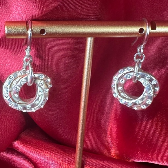 Elegant Silver Hoop Earrings - Picture 4 of 12